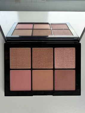 Overlust Cheek Palette